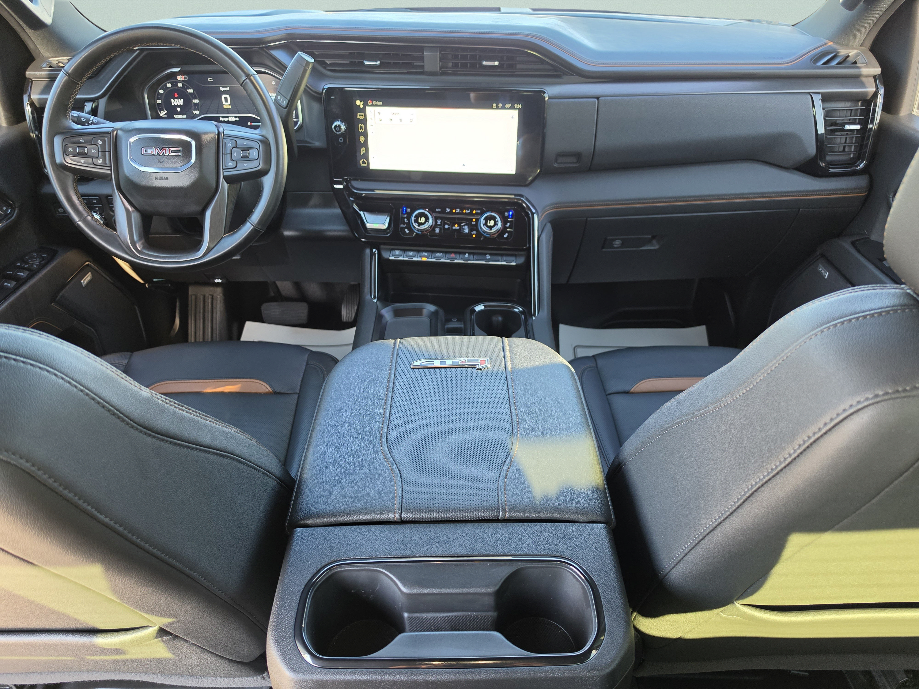 Used 2024 GMC Sierra 2500 AT4 w/ AT4 Premium Plus Package AWD/4WD image 19