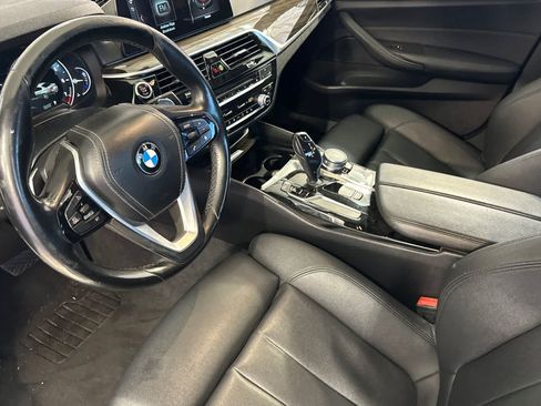 Used 2018 BMW 530i RWD image 14