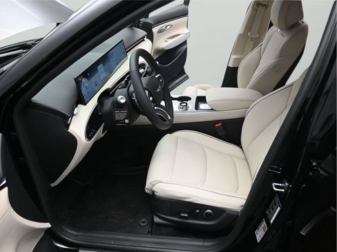 New 2026 Genesis GV70 2.5T Advanced AWD/4WD image 5