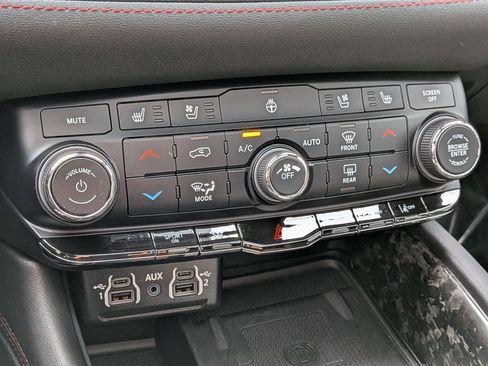 Used 2024 Dodge Durango R/T AWD/4WD image 19