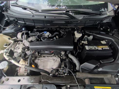 Used 2020 Nissan Rogue SL AWD/4WD image 11
