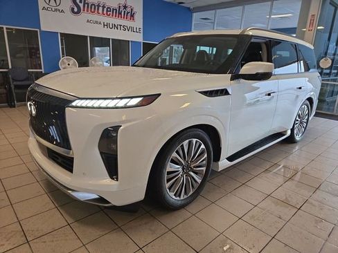 Used 2025 INFINITI QX80 Sensory AWD/4WD image 4
