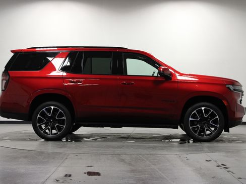 Used 2023 Chevrolet Tahoe RST w/ Luxury Package image 3