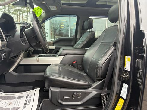 Used 2019 Ford F250 Lariat w/ Lariat Ultimate Package image 28