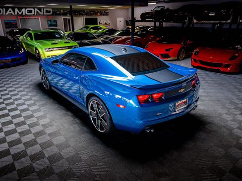 Used 2013 Chevrolet Camaro SS w/ Hot Wheels Special Edition image 4