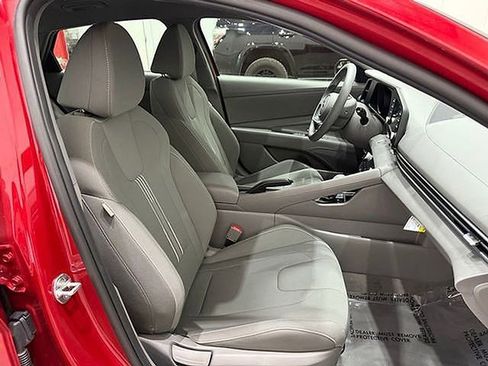 Used 2022 Hyundai Elantra SEL w/ Cargo Package image 14