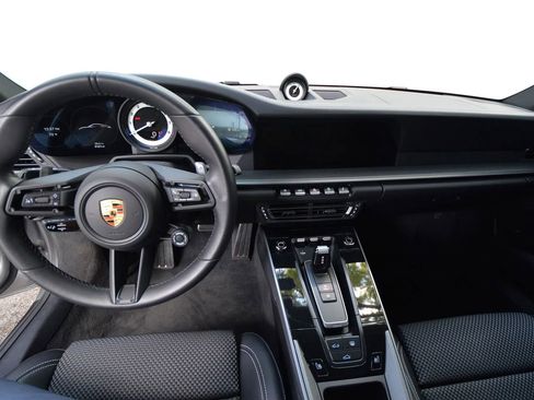 Used 2024 Porsche 911 Carrera 4S image 31