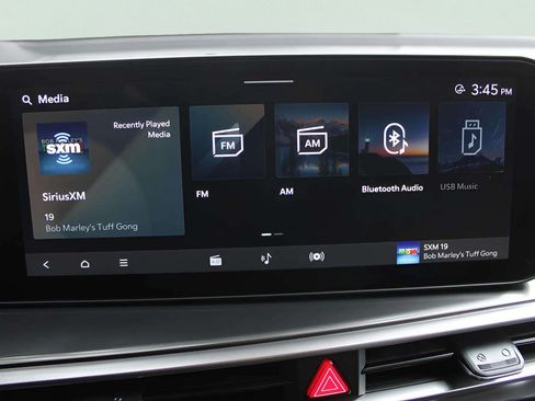 Used 2025 Kia Sorento EX w/ Panoramic Sunroof Package FWD image 24