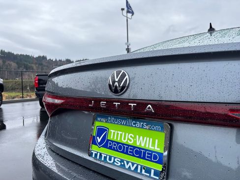 Used 2025 Volkswagen Jetta S image 31