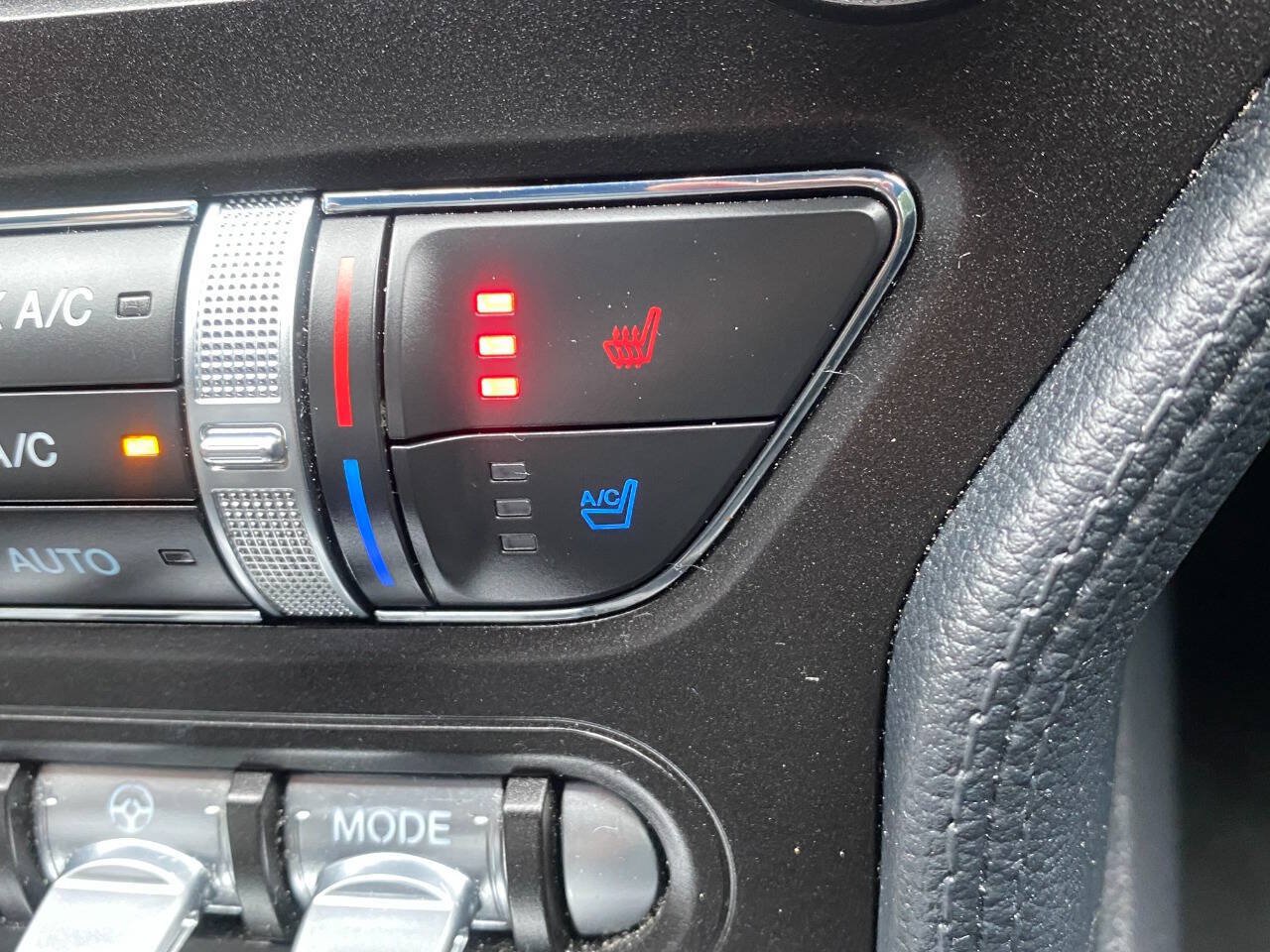Used 2021 Ford Mustang Premium RWD image 33