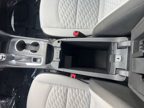 Used 2018 Chevrolet Equinox LS image 19