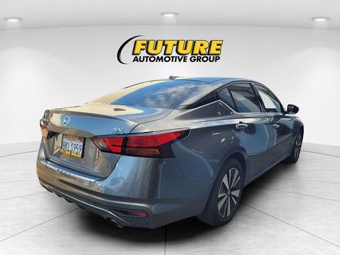 Used 2019 Nissan Altima 2.5 SV FWD image 3