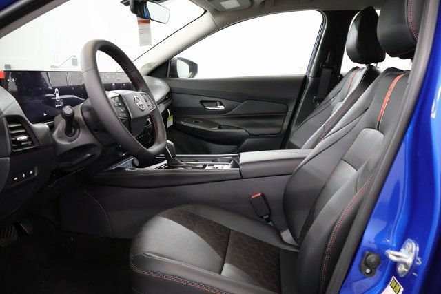 New 2026 Nissan Sentra SR w/ SR Premium Package FWD image 11
