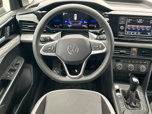 Used 2022 Volkswagen Taos S image 14