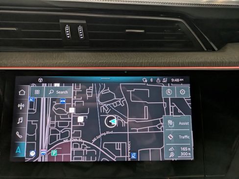 Used 2024 Audi Q8 e-tron Prestige w/ Prestige Package image 19