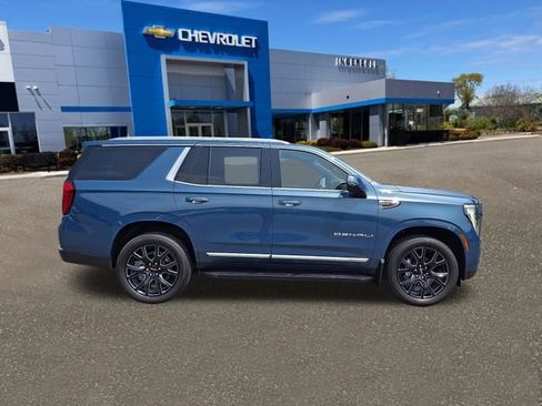 Used 2025 GMC Yukon Denali w/ LPO, Get Active Package AWD/4WD image 26