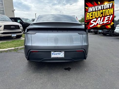 Used 2026 Tesla Model Y AWD image 8