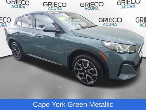 Used 2025 BMW X2 xDrive28i AWD/4WD image 1