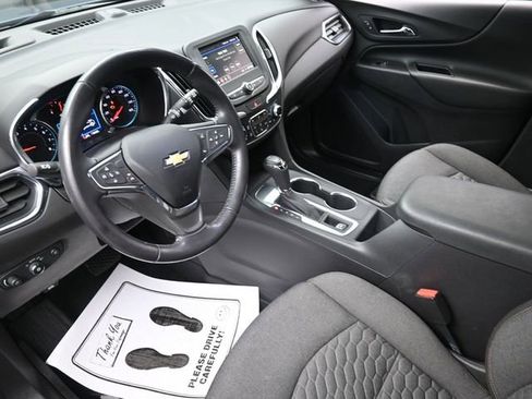Used 2021 Chevrolet Equinox LT image 18