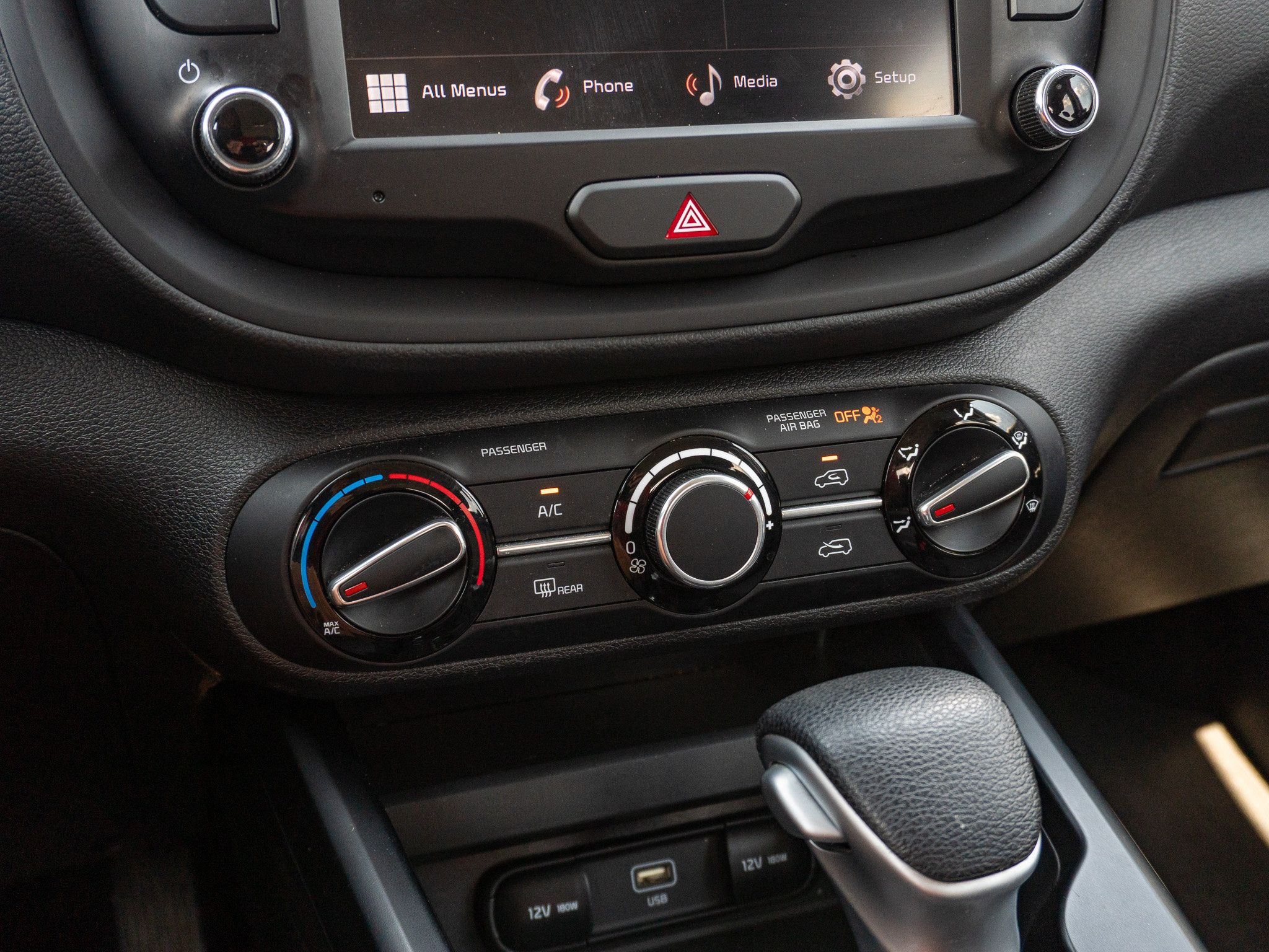 Used 2023 Kia Soul LX w/ LX Technology Package FWD image 27