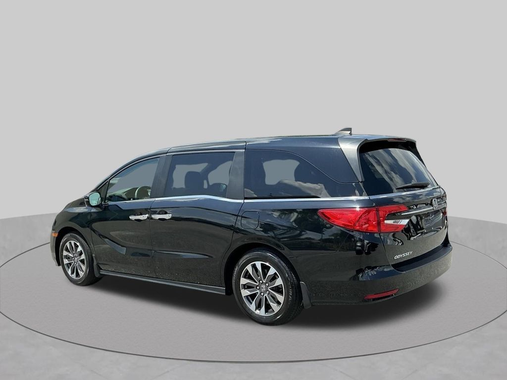 Used 2024 Honda Odyssey EX-L image 3