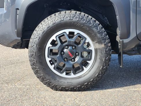 Used 2024 Toyota Tacoma TRD Off-Road AWD/4WD image 10