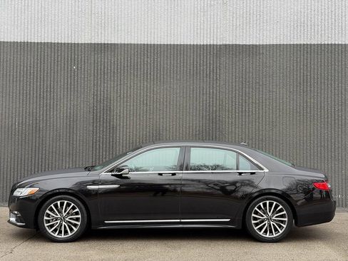 Used 2020 Lincoln Continental Standard w/ Premium Package image 3