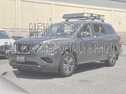 Used 2020 Nissan Pathfinder S