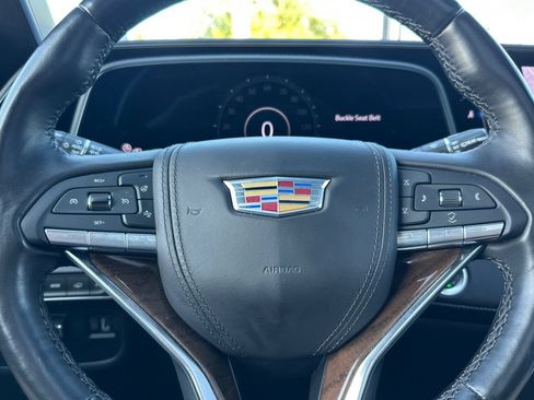 Certified 2024 Cadillac Escalade Premium Luxury Platinum AWD/4WD image 35