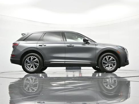 Used 2025 Lincoln Corsair FWD image 38