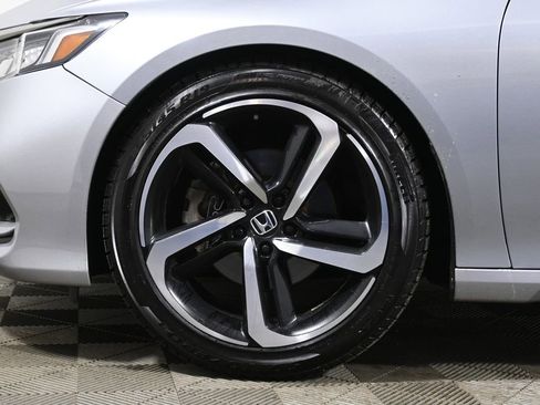 Used 2019 Honda Accord Sport image 12
