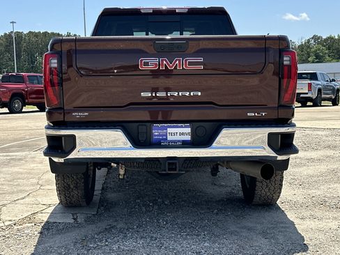 Certified 2024 GMC Sierra 2500 SLT w/ SLT Premium Package AWD/4WD image 10