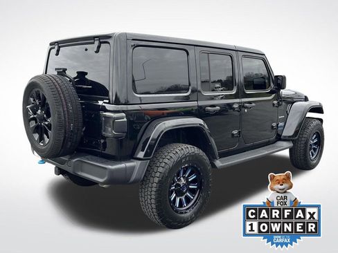 Used 2022 Jeep Wrangler Unlimited Sahara image 3