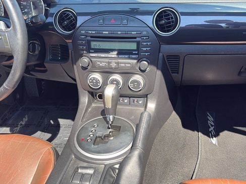 Used 2013 MAZDA MX-5 Miata Grand Touring w/ Premium Pkg RWD image 14