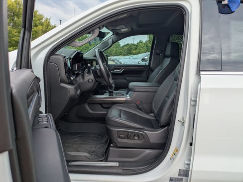 Used 2023 Chevrolet Silverado 1500 LTZ AWD/4WD image 12