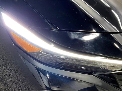 Used 2024 Hyundai Elantra SEL image 30