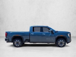 Used 2025 GMC Sierra 2500 Denali Ultimate AWD/4WD video 4