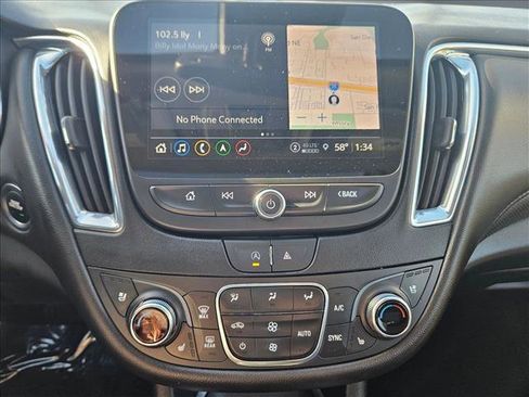 Used 2024 Chevrolet Malibu LT image 16