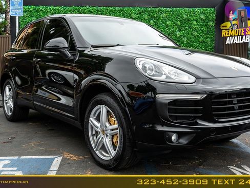 Used 2018 Porsche Cayenne Platinum Edition w/ Premium Package AWD/4WD image 4