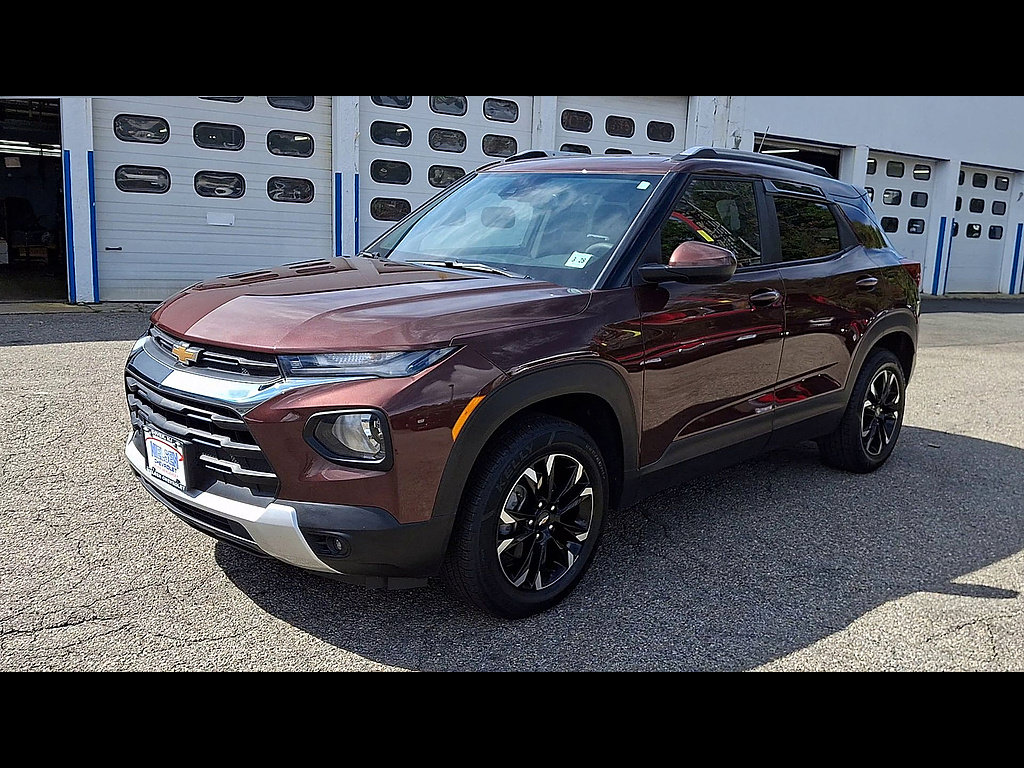 Certified 2023 Chevrolet TrailBlazer LT w/ Convenience Package AWD/4WD image 4