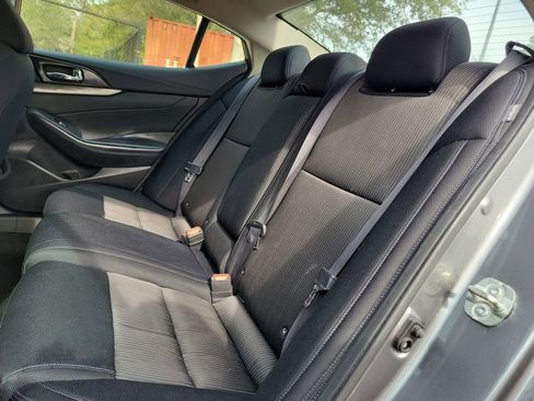 Used 2019 Nissan Maxima 3.5 S w/ Floor Mat Group image 9