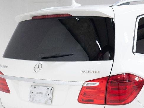 Used 2015 Mercedes-Benz GL 320 GL 350 BlueTEC AWD 4MATIC 4dr image 23