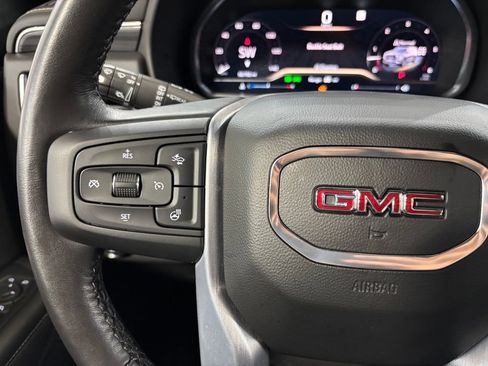 Used 2022 GMC Yukon SLT w/ SLT Premium Package AWD/4WD image 22