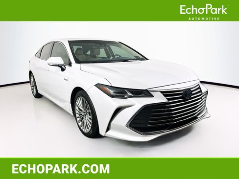 Used 2020 Toyota Avalon Limited w/ Advanced Safety Package FWD image 1
