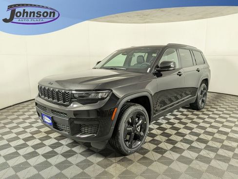 New 2025 Jeep Grand Cherokee L Altitude image 1
