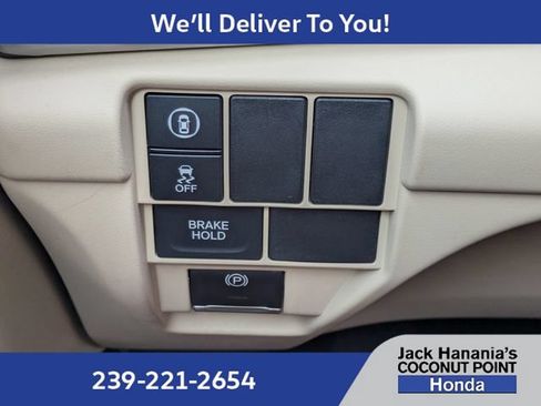 Used 2024 Acura RDX SH-AWD image 23