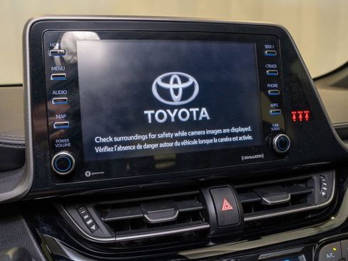 Used 2022 Toyota C-HR Nightshade image 11