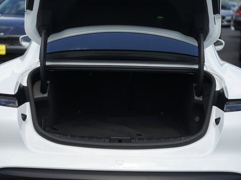 Used 2022 Porsche Taycan RWD image 32