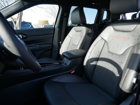 New 2026 Jeep Compass Trailhawk w/ Sun, Sound & Navigation Group image 9