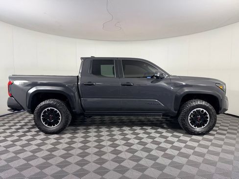 Used 2024 Toyota Tacoma TRD Off-Road w/ TRD Off Road Premium Package AWD/4WD image 7